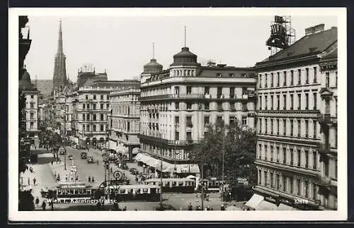 AK Wien I, Kärntnerstrasse, Strassenbahnen mit Blick zum Dom