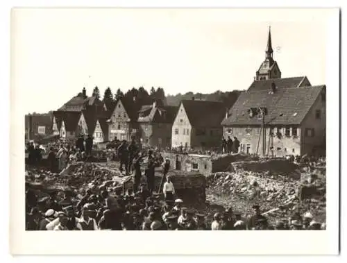 8 Fotografien unbekannter Fotograf, Ansicht Oeschelbronn, Zerstörung nach Brandkatastrophe 1933