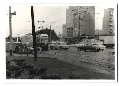 26 Fotografien Urban, Berlin, Ansicht Warschau - Warszawa, Stadtansichten, Strassenansichten, Strassenbahn, Panorama u.a.