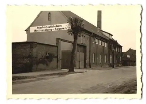 10 Fotografien unbekannter Fotograf, Ansicht Mölln, Dampf-Sägewerk & Eisengiesserei, Fabrikgebäude