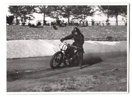 25 Fotografien Speedway Motorrad-Rennen, Rennfahrer BMW-Werksfahrer Startnummer 26, Rennszenen, Motorbike Race