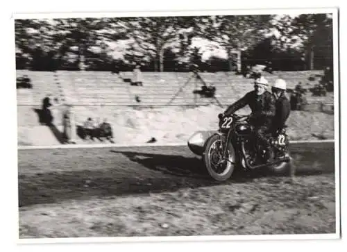 19 Fotografien Speedway - Seitenwagen Motorrad-Rennen, Sandbahnrennen, Rennszenen, Siegerehrung u.a.