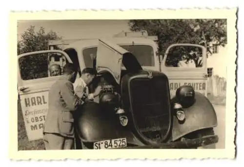 2 Fotografien Besler, Wiesbaden, Ansicht Marburg, Lastwagen LKW-Pritsche der Obsthandlung Karl Fokter in Marburg