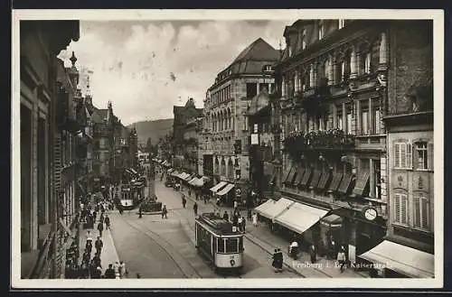 AK Freiburg i. Br., Kaiserstrasse mit Strassenbahn aus der Vogelschau