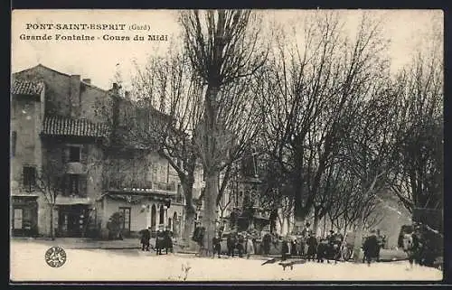 AK Pont-Saint-Esprit /Gard, Grande Fontaine, Cours du Midi