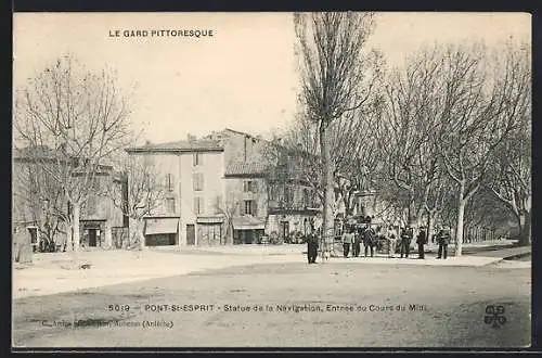 AK Pont-St-Esprit, Statue de la Navigation, Entree du Cours du Midi