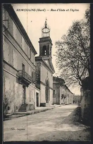 AK Remoulins /Gard, Rue d`Uzes et l`eglise