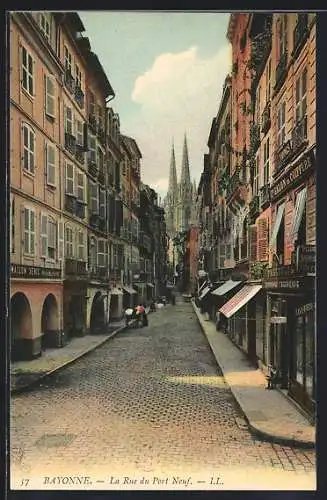 AK Bayonne, La Rue du Port Neuf, Strassenpartie