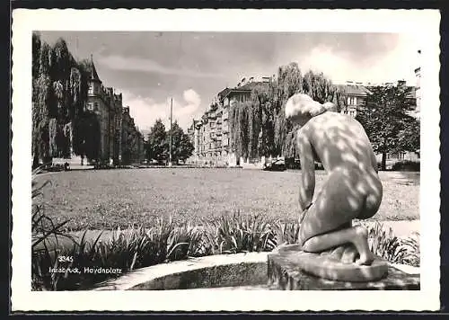 AK Innsbruck, Haydnplatz mit Statue