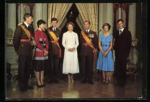 AK Gruppenfoto der Königsfamilie von Luxemburg