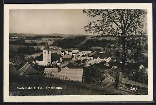 AK Sarleinsbach /Oberdonau, Gesamtansicht vom Berg aus