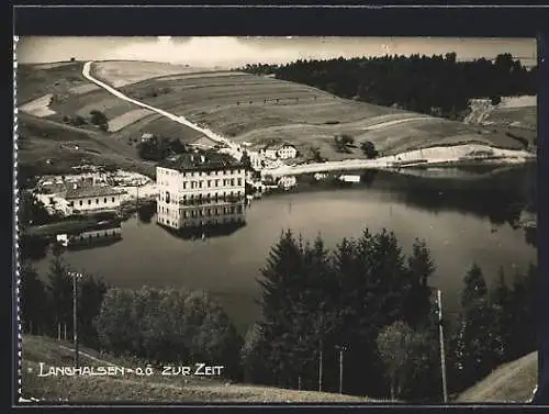 AK Langhalsen /O.Ö., Ortsansicht am See