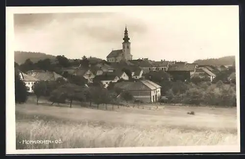 AK Hofkirchen /O-Ö., Totalansicht mit Blick zur Kirche