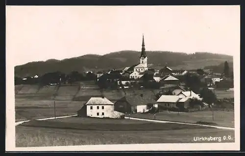 AK Ulrichsberg /O. Ö., Ortsansicht mit Kirche