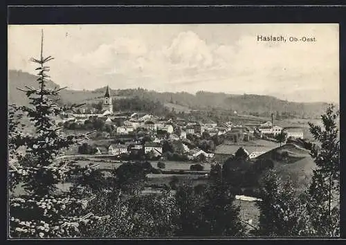 AK Haslach /Ob.-Oest., Gesamtansicht aus der Ferne