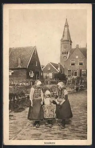 AK Marken, Strassenpartie mit Holländerinnen