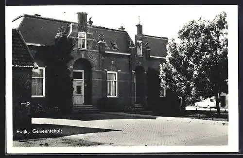 AK Ewijk, Gemeentehuis