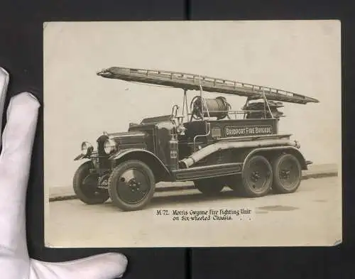 Fotografie Morris Feuerwehr Löschwagen / Leiterwagen Bridposrt Fire Brigade, Lastwagen Morris M72