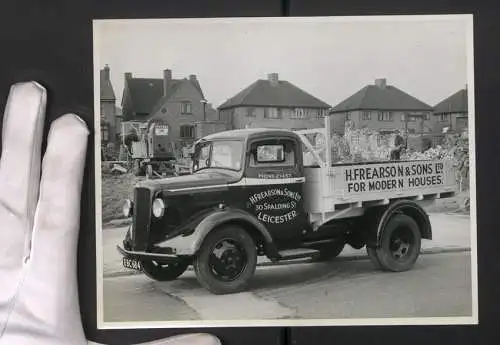 Fotografie Lastwagen Morris mit Hamshaw Pritschen Aufbau, LKW H. Frearson & Sons LTD. For Modern Houses Leicester