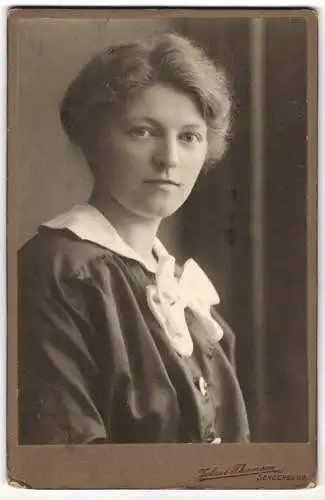 Fotografie Julius Thomsen, Sonderburg, Portrait einer jungen Frau