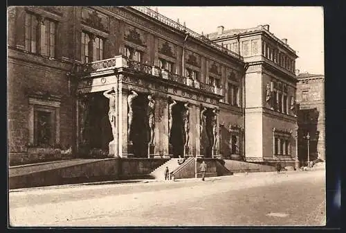 AK St. Petersburg, Eingangsbereich des Neuen Eremitage-Museums mit Atlanten-Statuen