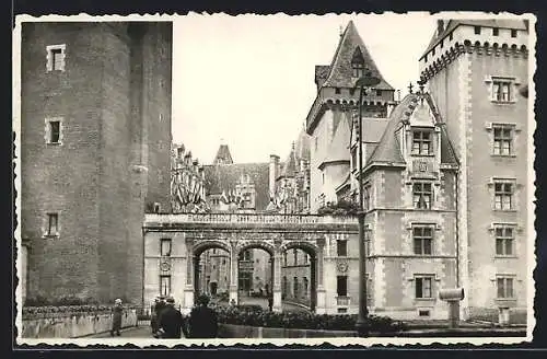 AK Pau, Entrée du Château