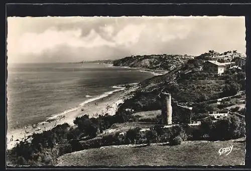 AK Guéthary /B.-P., Vue générale de la Côte, Phare des Marins