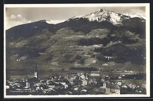 AK Thermalbad Hofgastein, Ortsansicht mit Viadukt und Gipfel aus der Vogelschau