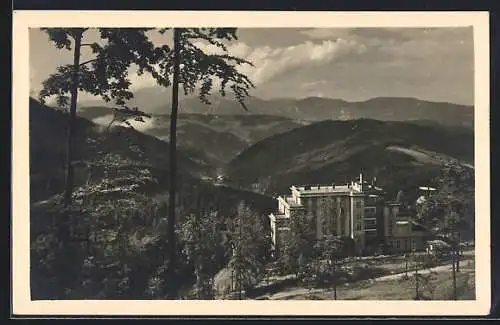 AK Semmering, Palace Sanatorium mit Bergpanorama