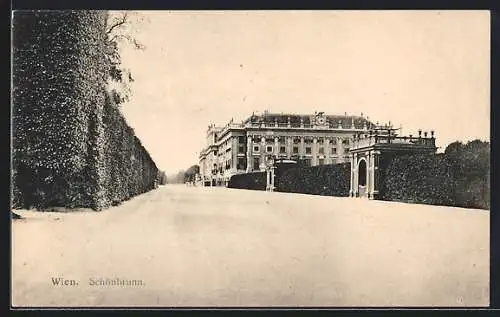 AK Wien, Schloss Schönbrunn mit Strasse und Mauer