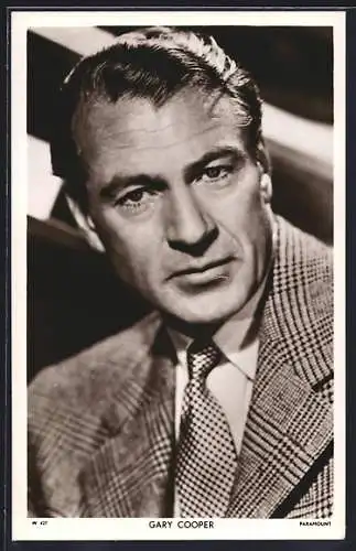 AK Schauspieler Gary Cooper im karierten Jackett