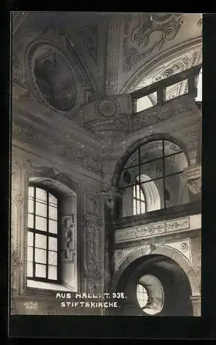 Foto-AK A. Stockhammer: Hall i. T., Fenster der Stiftskirche, Innenansicht