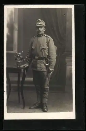 AK Korneuburg, Österreichischer Soldat in Uniform