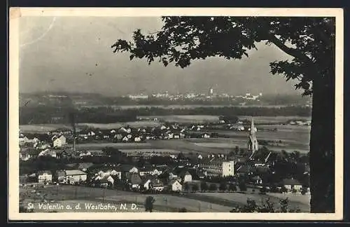 AK St. Valentin a. d. Westbahn, Teilansicht mit Kirche