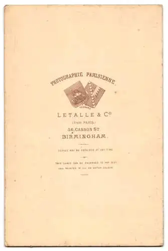 Fotografie Letalle & Co., Birmingham, Cannon Street 36, Porträt eines jungen Mannes in eleganter Kleidung