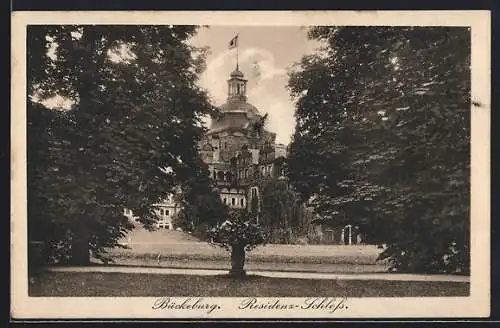 AK Bückeburg, Residenz-Schloss mit vorgelagerter Parkanlage