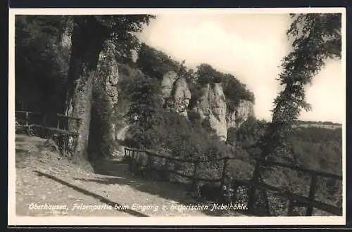 AK Oberhausen / Lichtenstein, Felsenpartie beim Eingang zur historischen Nebelhöhle