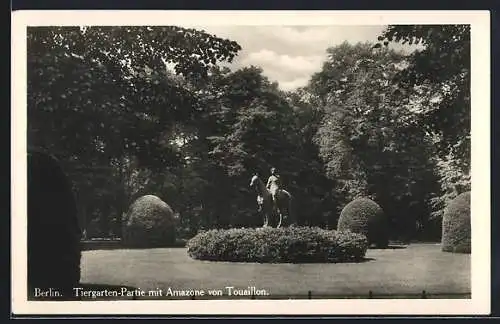 AK Berlin-Tiergarten, Parkpartie mit Amazone von Tuaillon