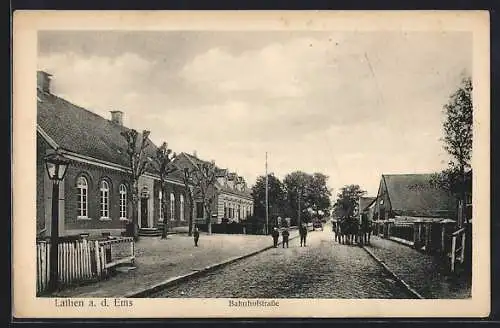 AK Lathen a. d. Ems, Bahnhofstrasse mit Pferdewagen