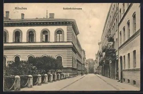 AK München, Schönfeldstrasse mit Ministerium