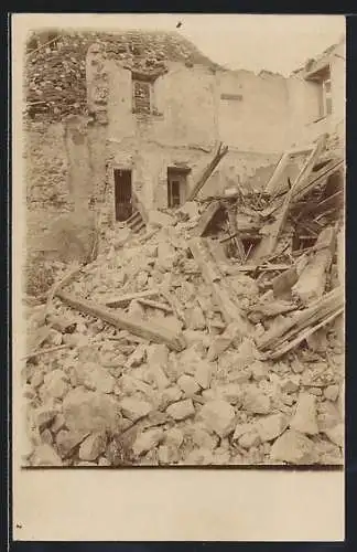 Foto-AK Steinbach, Zerstörtes Haus