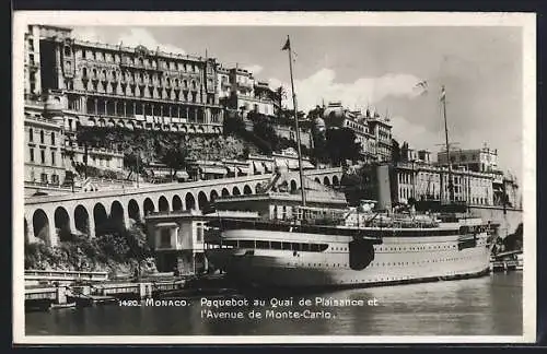 AK Monaco, Paquebot au Quai de Plaisance et l`Avenue de Monte-Carlo