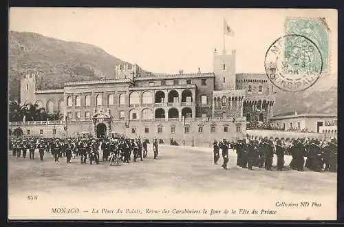 AK Monaco, La Place du Palais, Revue des Carabiniers le Jour de la Fete du Prince