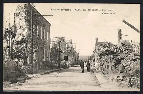 AK Anizy le-Chateau, Rue Carnot, L`Aisne dévastée