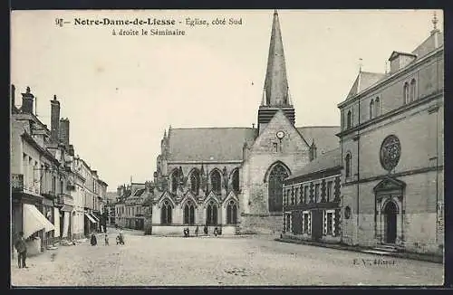 AK Notre-Dame-de-Liesse, Église, côté Sud, à droite le Séminaire