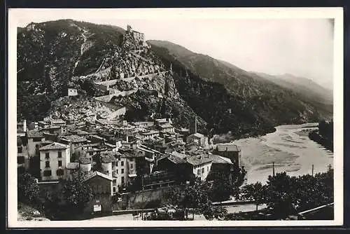 AK Entrevaux /Basses-Alpes, La Citadelle et le Var