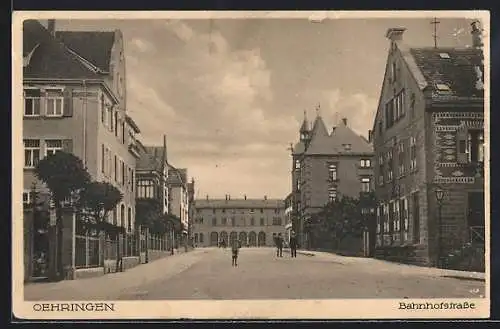 AK Oehringen, Passanten in der Bahnhofstrasse