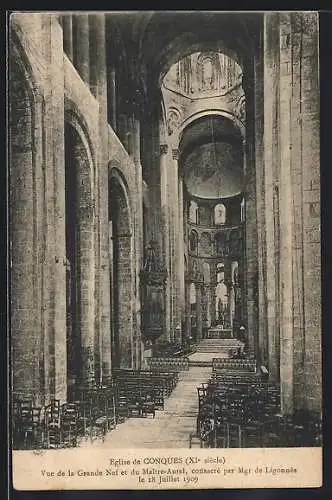 AK Conques, Eglise, Vue de la Grande Nef et du Maitre-Autel, consacre par Mgr de Ligonnes