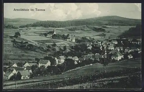 AK Arnoldshain / Taunus, Panoramablick auf Dorf und Umgebung