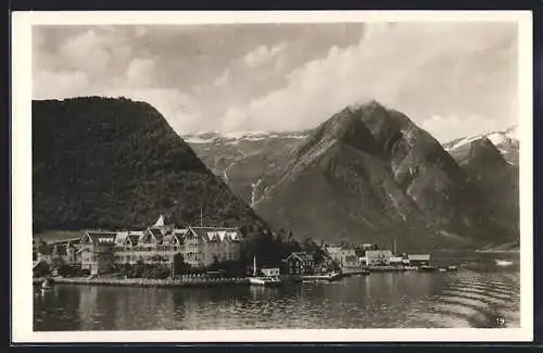 AK Balholm, Kviknes Hotel, Berge